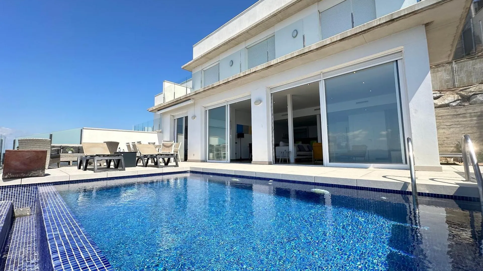 Agi Turo Villa location