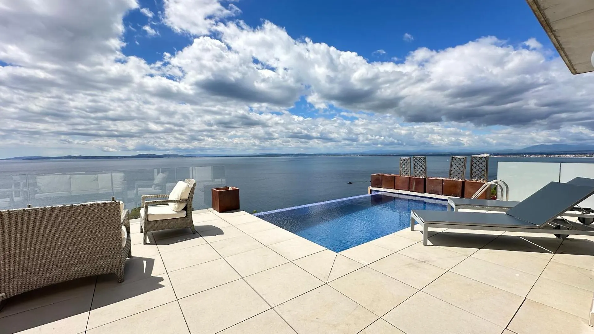 Agi Turo Villa Roses Tatil Evi